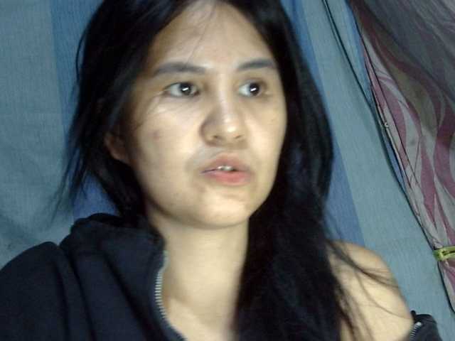 HOTTIEMEE live cam on BongaCams