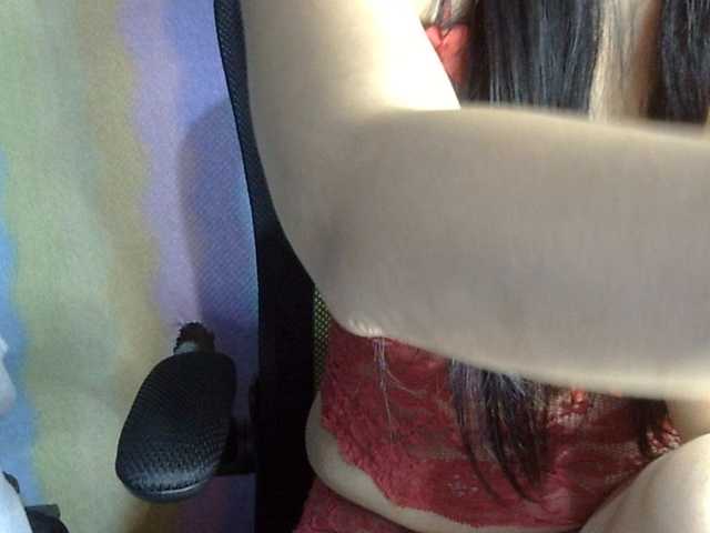 HOTTIEMEE live cam on BongaCams