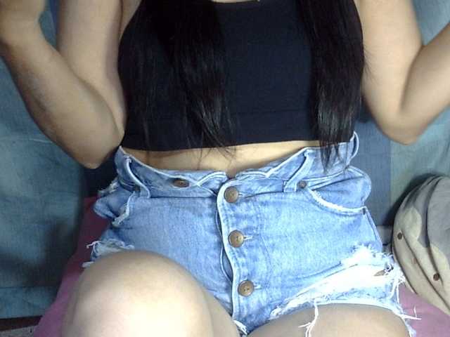 HOTTIEMEE live cam on BongaCams