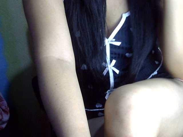 HOTTIEMEE live cam on BongaCams