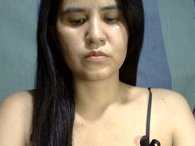 HOTTIEMEE's BongaCams show and profile