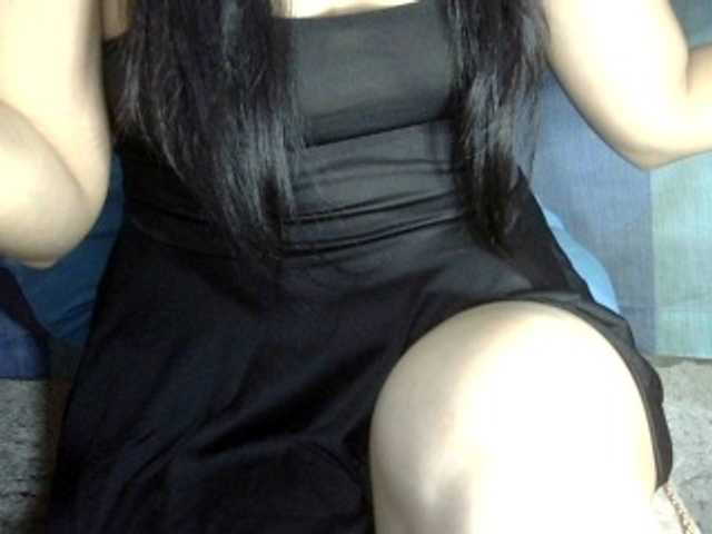 HOTTIEMEE live cam on BongaCams