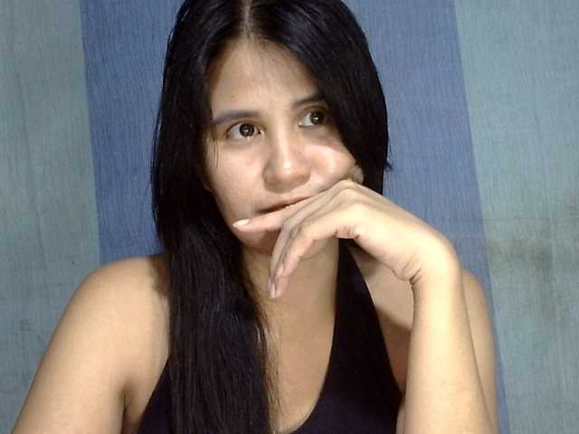 HOTTIEMEE live cam on BongaCams
