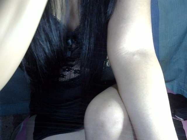 HOTTIEMEE live cam on BongaCams