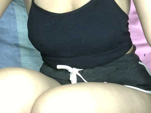 HOTTIEMEE live cam on BongaCams