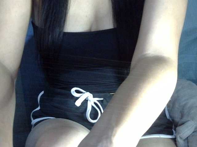 HOTTIEMEE live cam on BongaCams
