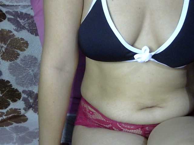 HOTTIEMEE live webcam show