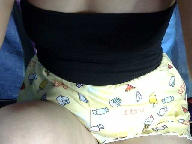 HOTTIEMEE live cam on BongaCams