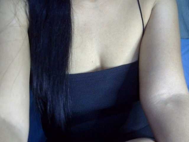 HOTTIEMEE live cam preview