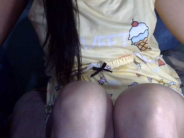 HOTTIEMEE live cam on BongaCams
