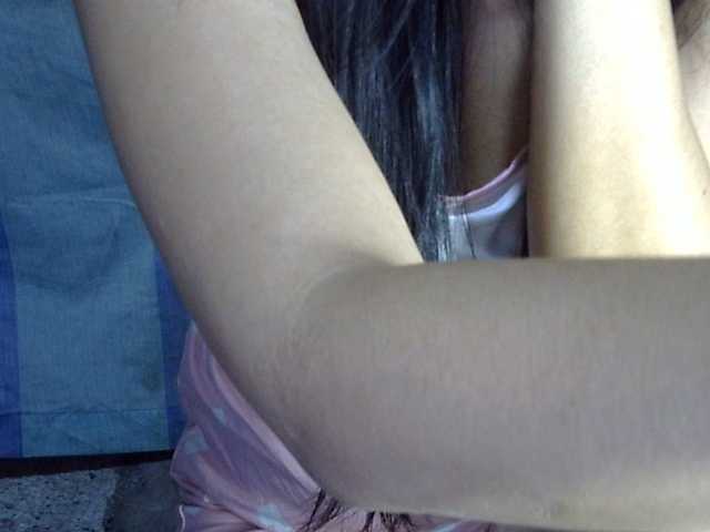 HOTTIEMEE live cam on BongaCams