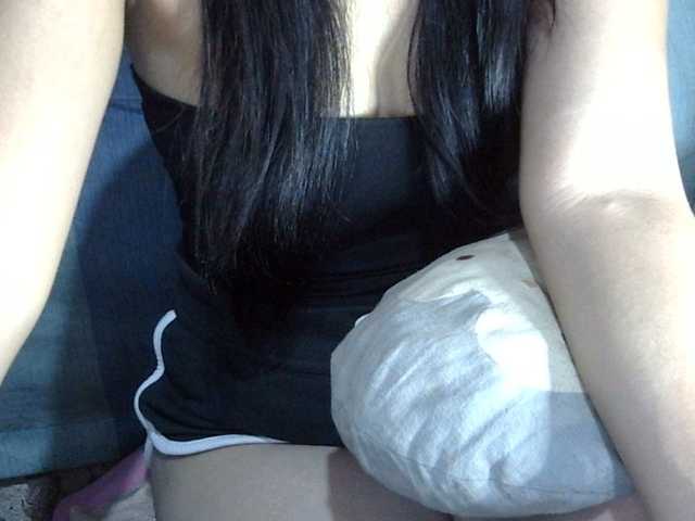 HOTTIEMEE live cam on BongaCams
