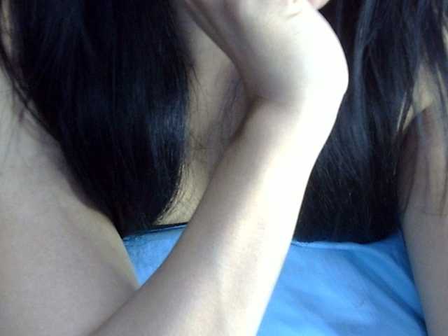 HOTTIEMEE live cam on BongaCams