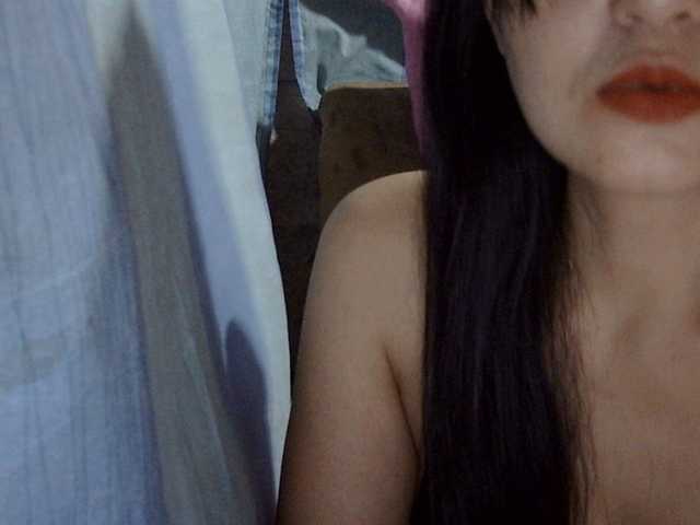 HOTTIEMEE live cam on BongaCams