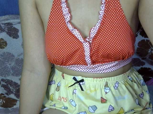 HOTTIEMEE live cam on BongaCams