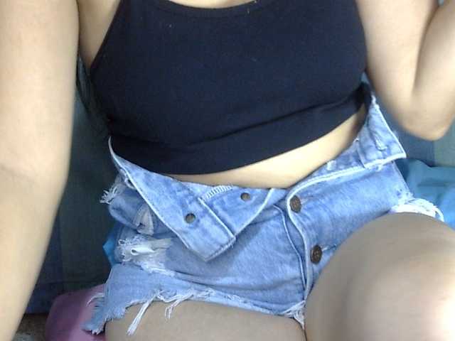 HOTTIEMEE live cam on BongaCams