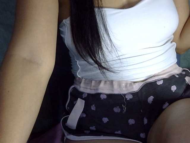 HOTTIEMEE live cam on BongaCams