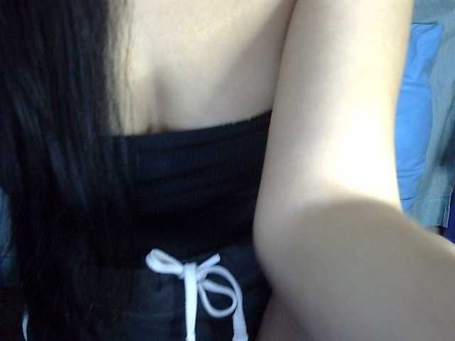 HOTTIEMEE live cam on BongaCams
