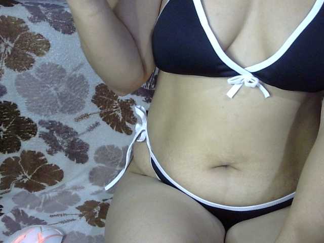 HOTTIEMEE live cam on BongaCams