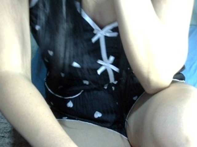 HOTTIEMEE live cam on BongaCams