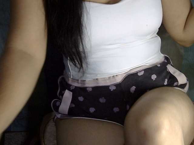 HOTTIEMEE live cam on BongaCams