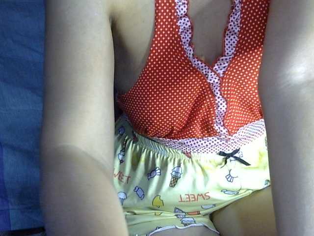 HOTTIEMEE live cam on BongaCams