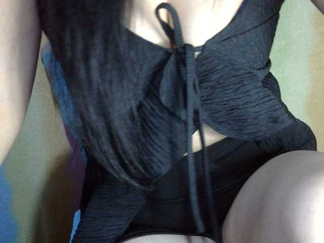 HOTTIEMEE live cam on BongaCams