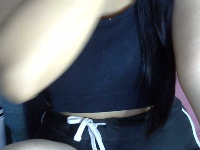 HOTTIEMEE live cam on BongaCams