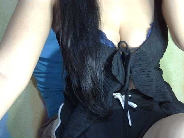 HOTTIEMEE live cam on BongaCams
