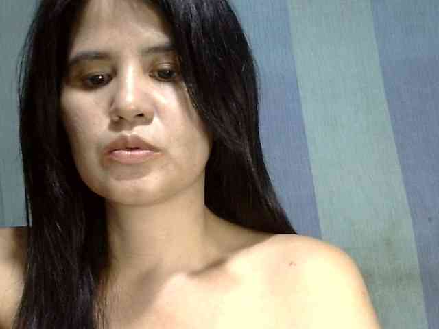 HOTTIEMEE Live Webcam on BongaCams