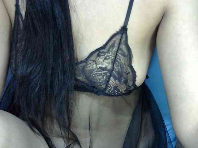 HOTTIEMEE Live Webcam on BongaCams