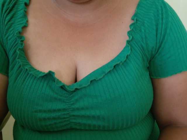 Tamilbabby2025 live cam on BongaCams