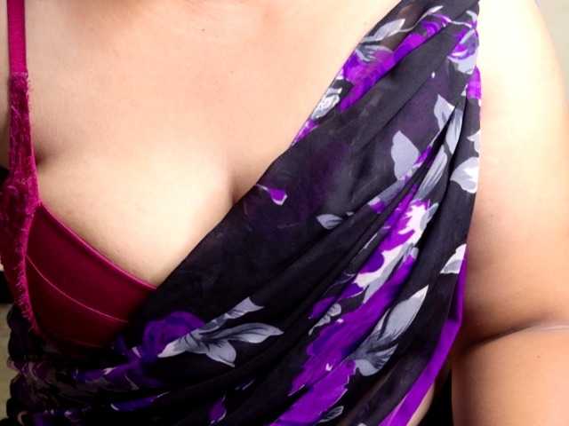 Tamilbabby2025 live cam on BongaCams