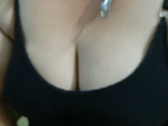 Tamilbabby2025 live cam on BongaCams