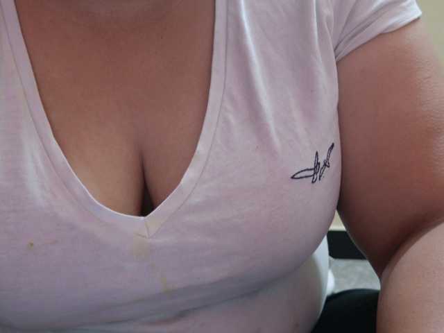 le modèle Tamilbabby2025 est en webcam porno dans un show sur le site bongacams, il possède les tags suivants: Indian,Brunette,Hairy