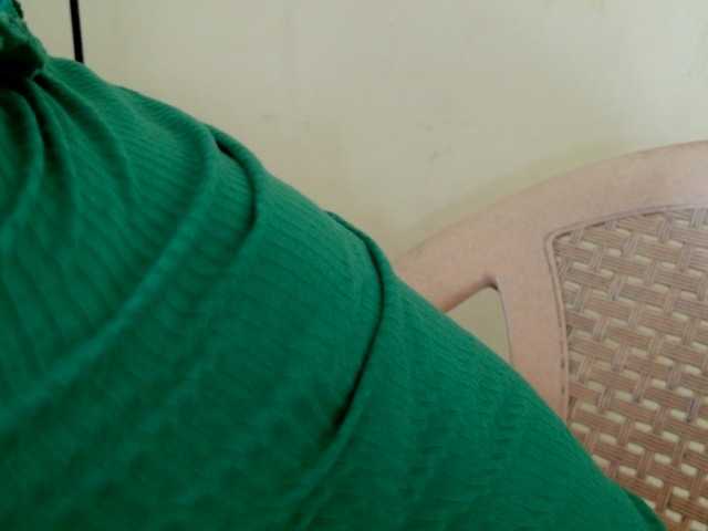 Tamilbabby2025 live cam on BongaCams