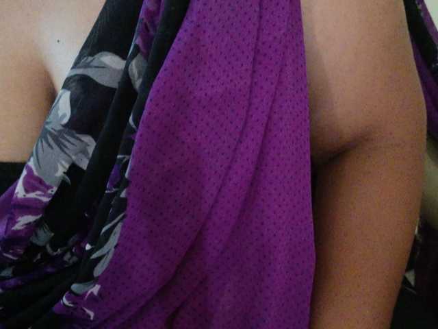 Tamilbabby2025 live cam on BongaCams