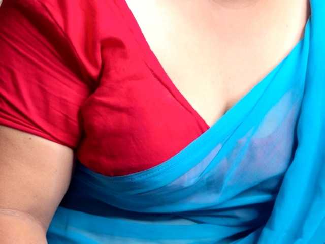 Tamilbabby2025 live cam on BongaCams