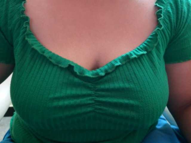 Tamilbabby2025 live cam on BongaCams