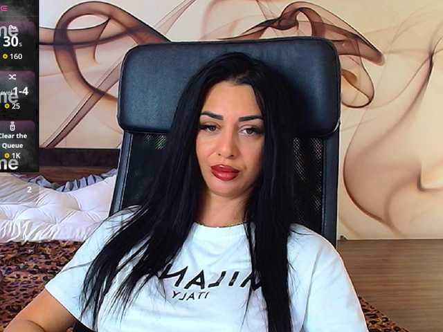 NaomiScarlett live cam preview
