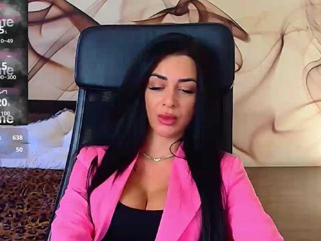 NaomiScarlett live cam on BongaCams