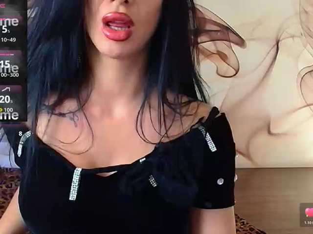 NaomiScarlett live cam on BongaCams
