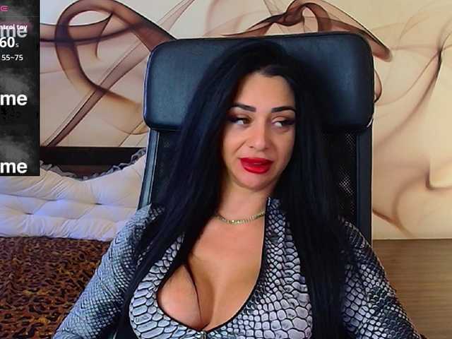 NaomiScarlett live cam on BongaCams