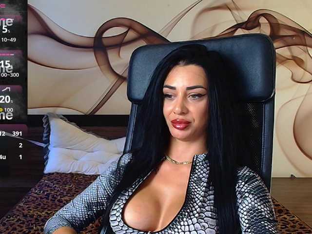 NaomiScarlett live cam on BongaCams