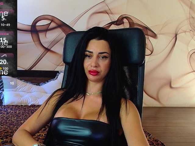 NaomiScarlett live cam on BongaCams