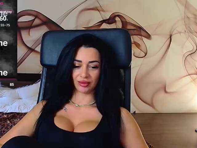 NaomiScarlett live cam on BongaCams