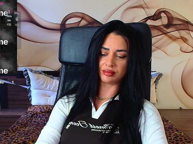 NaomiScarlett live cam preview