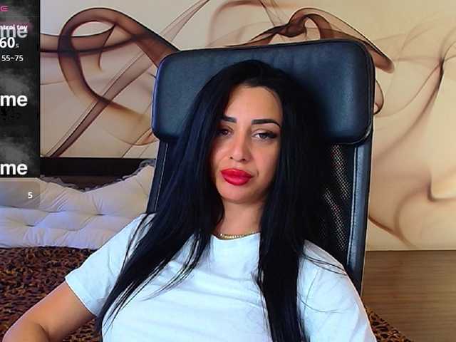 NaomiScarlett live cam on BongaCams