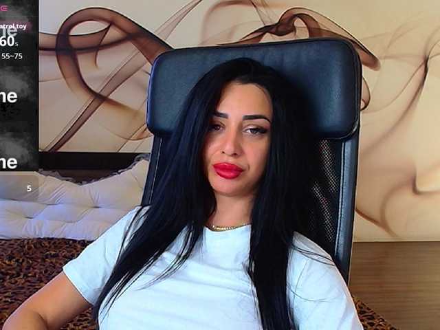 NaomiScarlett live cam on BongaCams