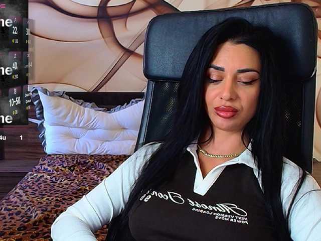 NaomiScarlett live cam on BongaCams
